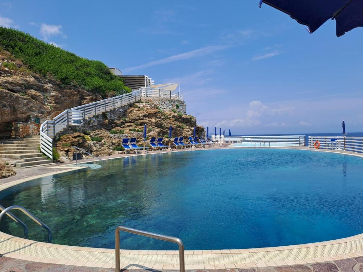 Capo D'Arco - Goelba Daire Rio Marina Dış mekan fotoğraf